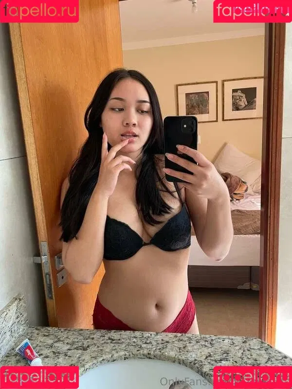 Yuki Waifu Onlyfans Photo Gallery 