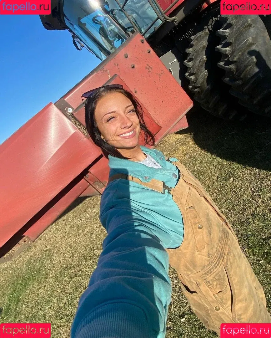 thefarmergrayce Onlyfans Photo Gallery 