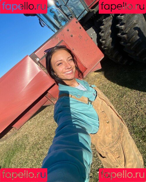 thefarmergrayce Onlyfans Photo Gallery 