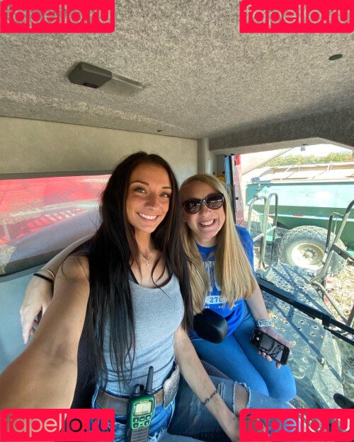 thefarmergrayce Onlyfans Photo Gallery 