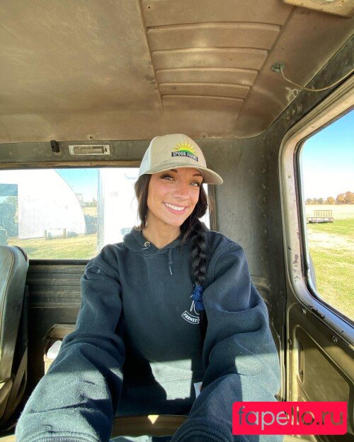 thefarmergrayce Onlyfans Photo Gallery 