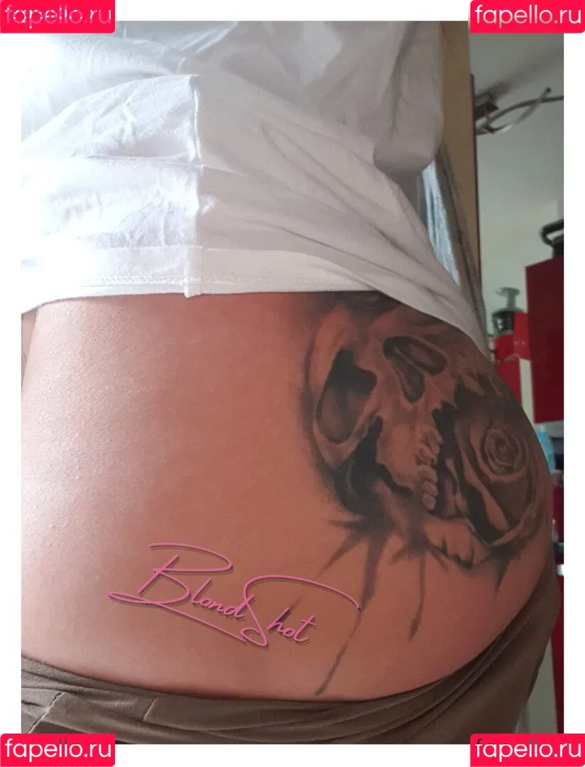 Blond_Shot Onlyfans Photo Gallery 