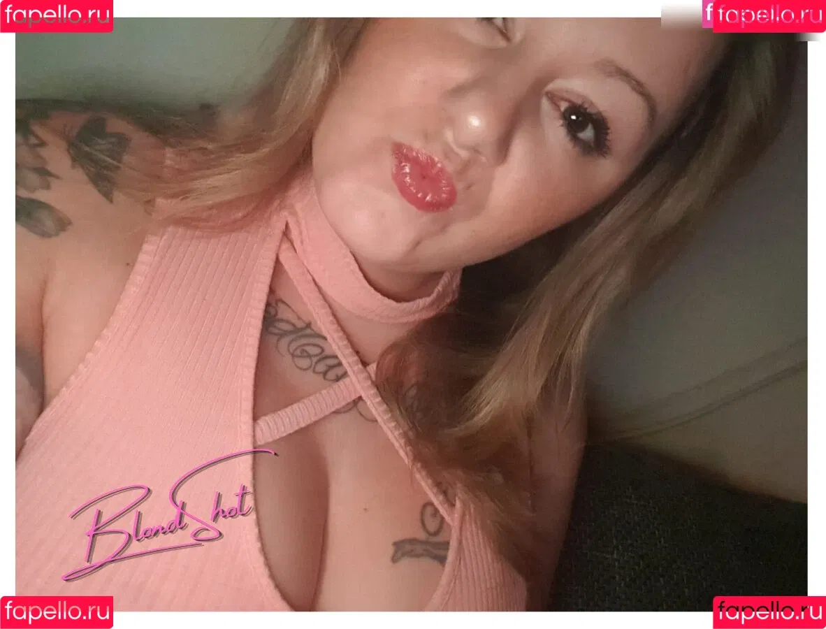 Blond_Shot Onlyfans Photo Gallery 