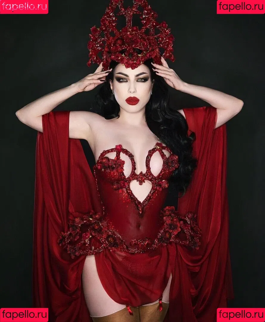 Threnody In Velvet Onlyfans Photo Gallery 