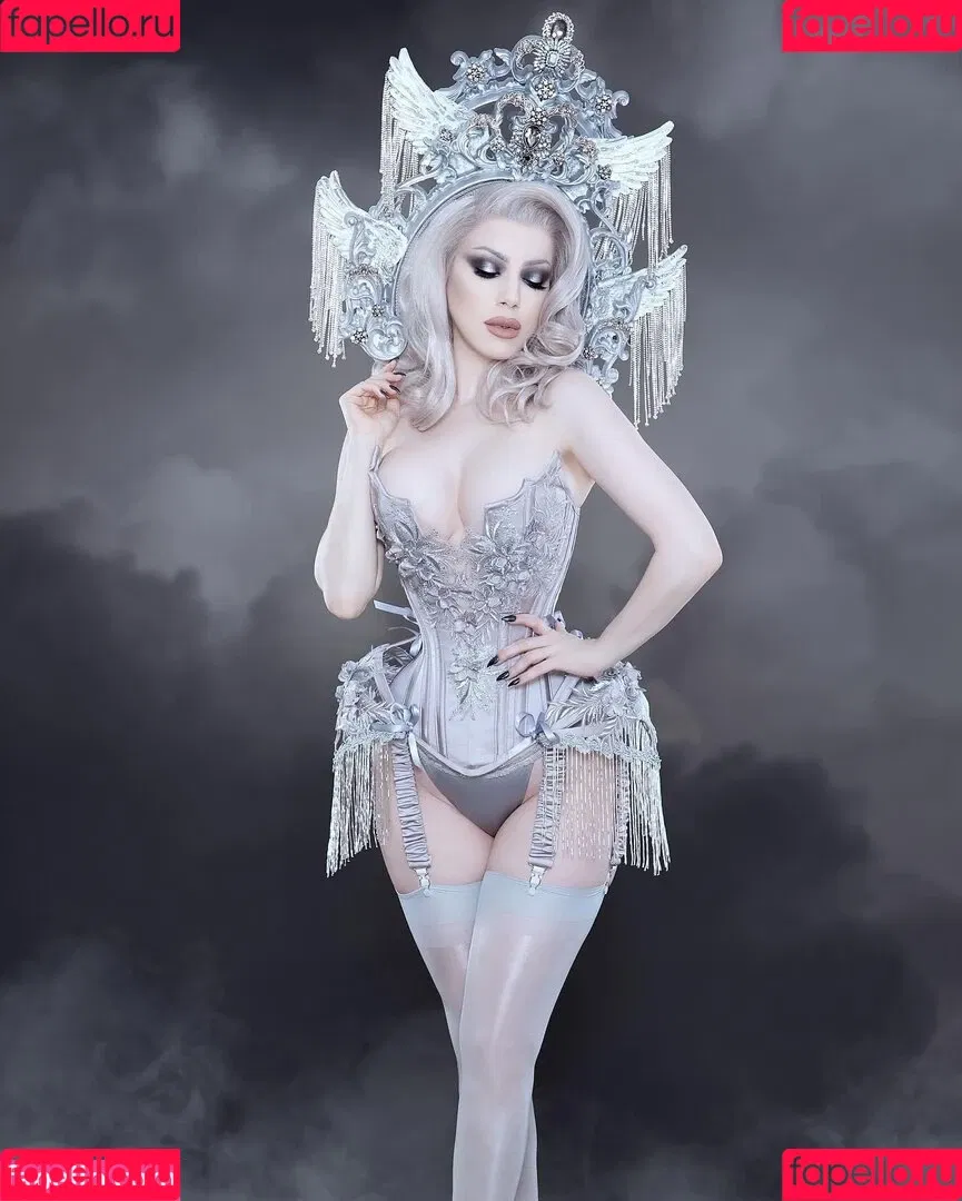 Threnody In Velvet Onlyfans Photo Gallery 
