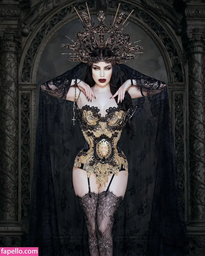 Threnody In Velvet Onlyfans Photo Gallery 