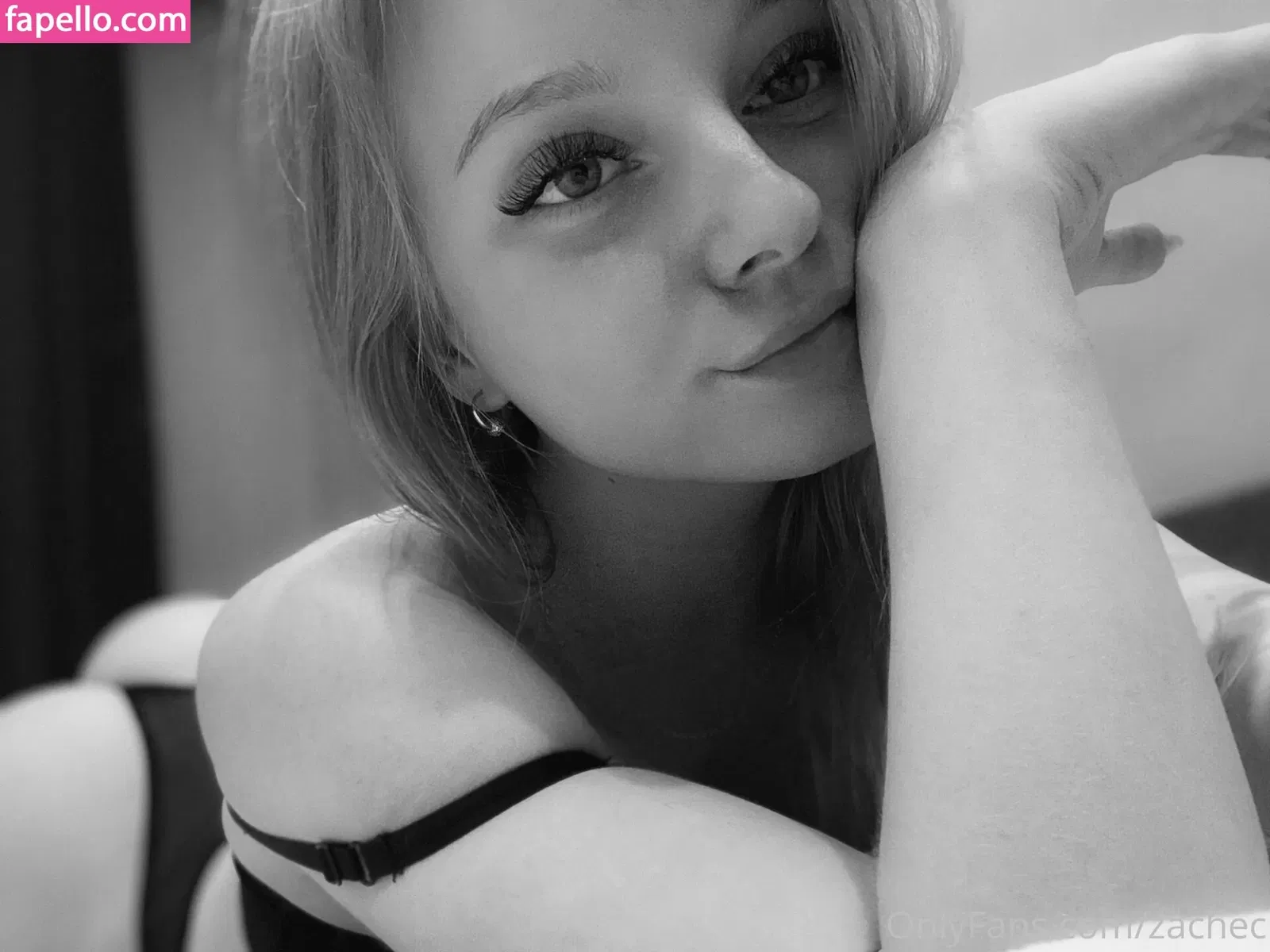 zachec Onlyfans Photo Gallery 