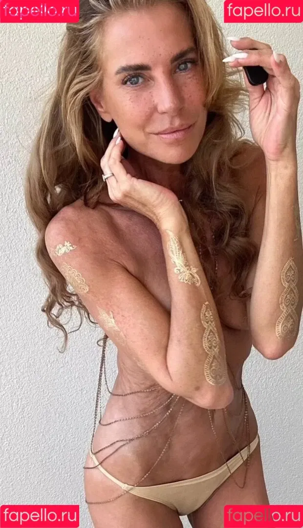Giulia Siegel Onlyfans Photo Gallery 