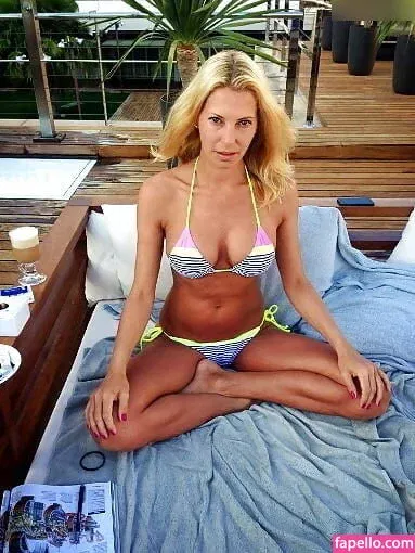 Giulia Siegel Onlyfans Photo Gallery 