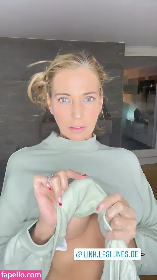 Giulia Siegel Onlyfans Photo Gallery 