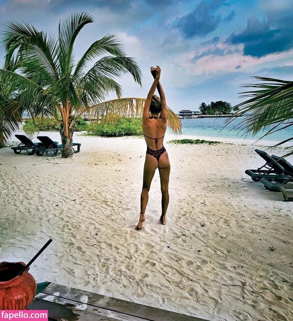 Giulia Siegel Onlyfans Photo Gallery 