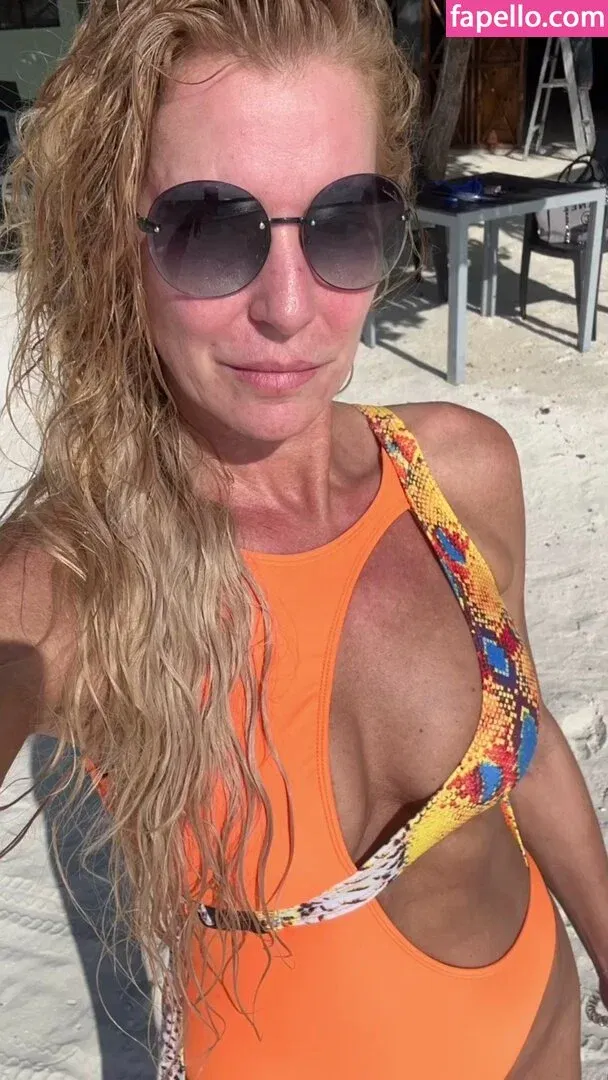 Giulia Siegel Onlyfans Photo Gallery 