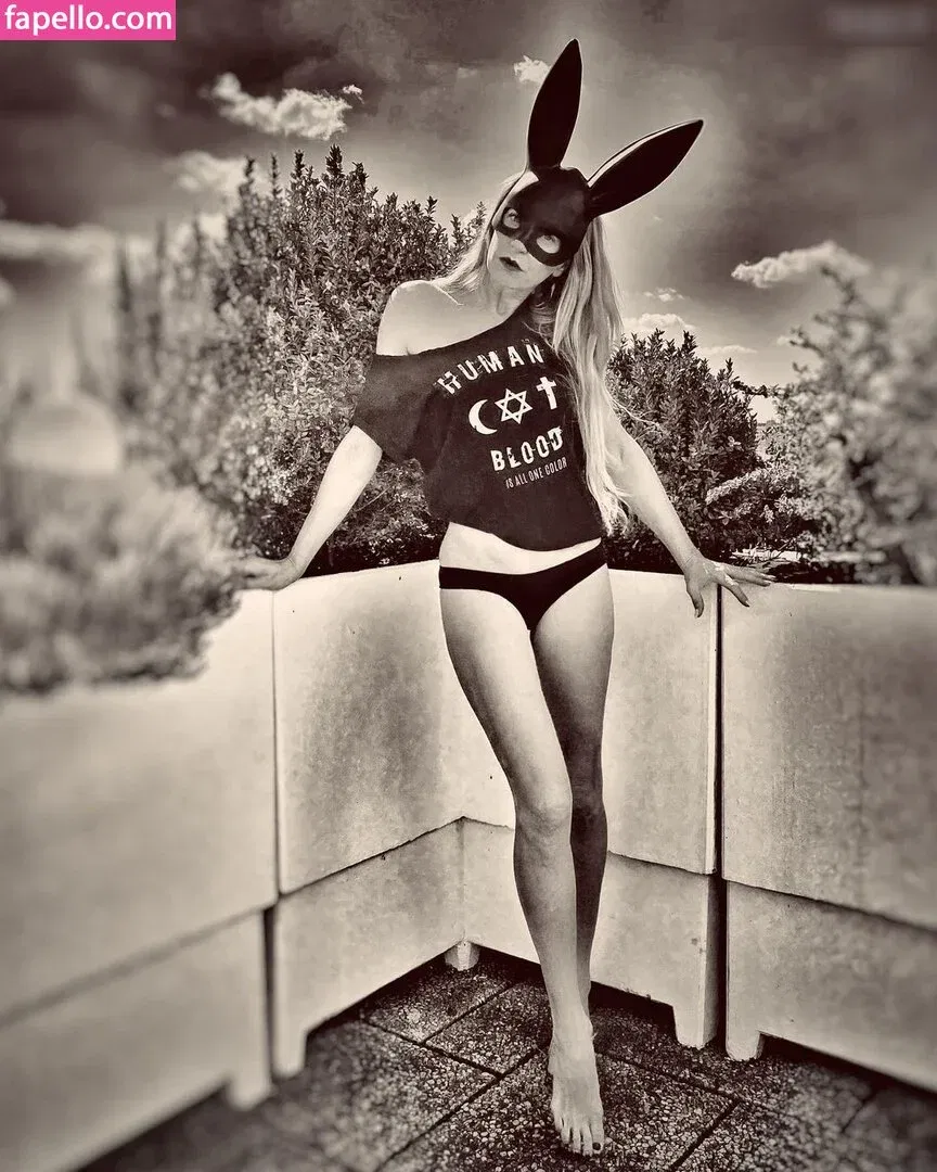 Giulia Siegel Onlyfans Photo Gallery 