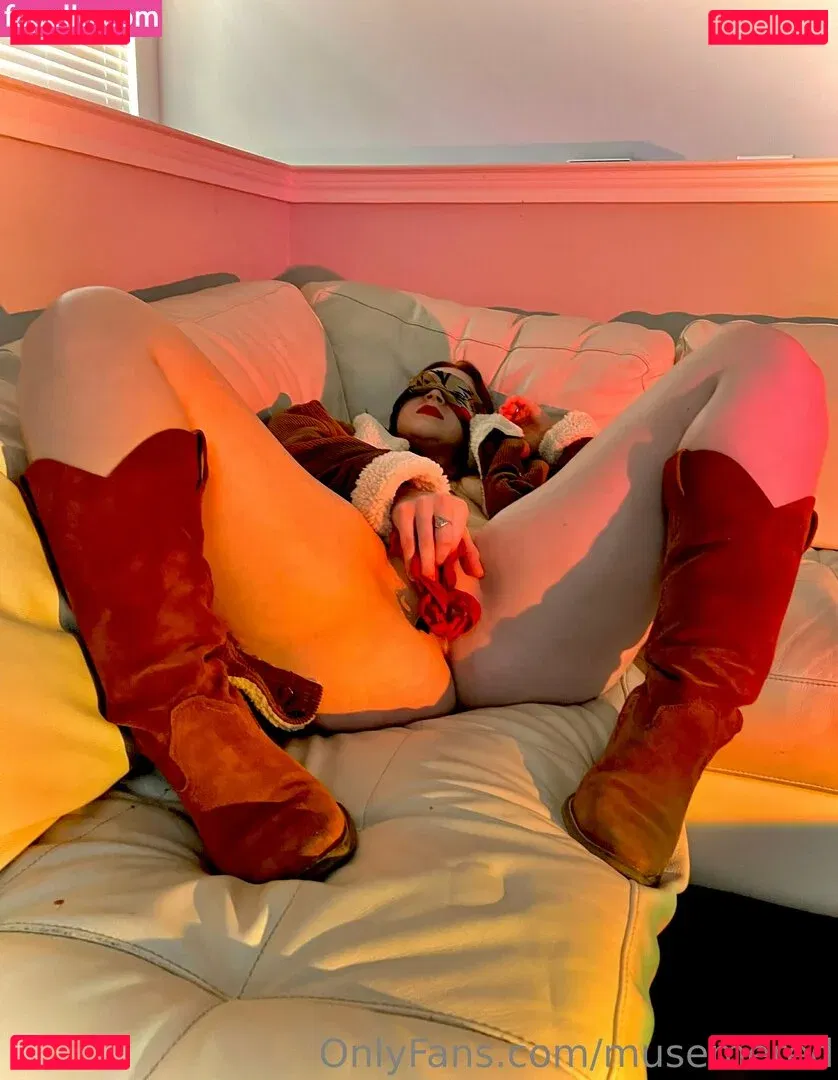 musemered Onlyfans Photo Gallery 