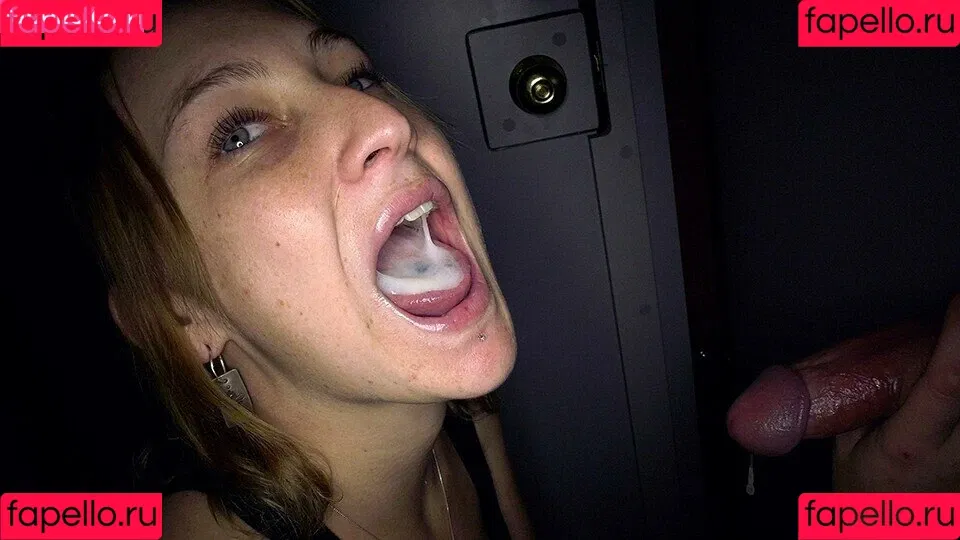 Gloryhole Swallow Onlyfans Photo Gallery 