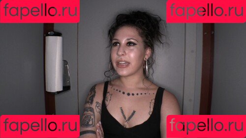 Gloryhole Swallow Nude Onlyfans Photo 25