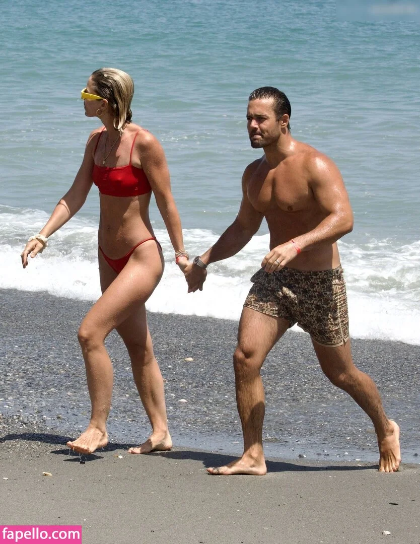 Vogue Williams Onlyfans Photo Gallery 