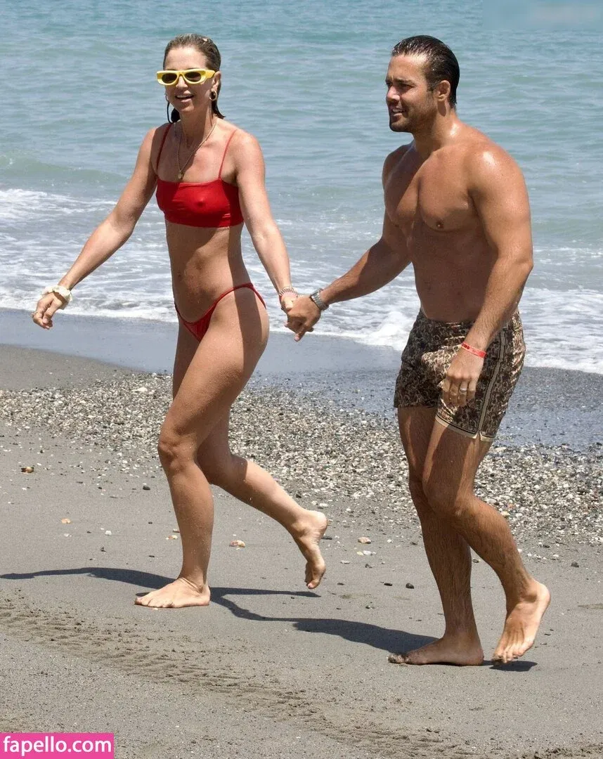 Vogue Williams Onlyfans Photo Gallery 