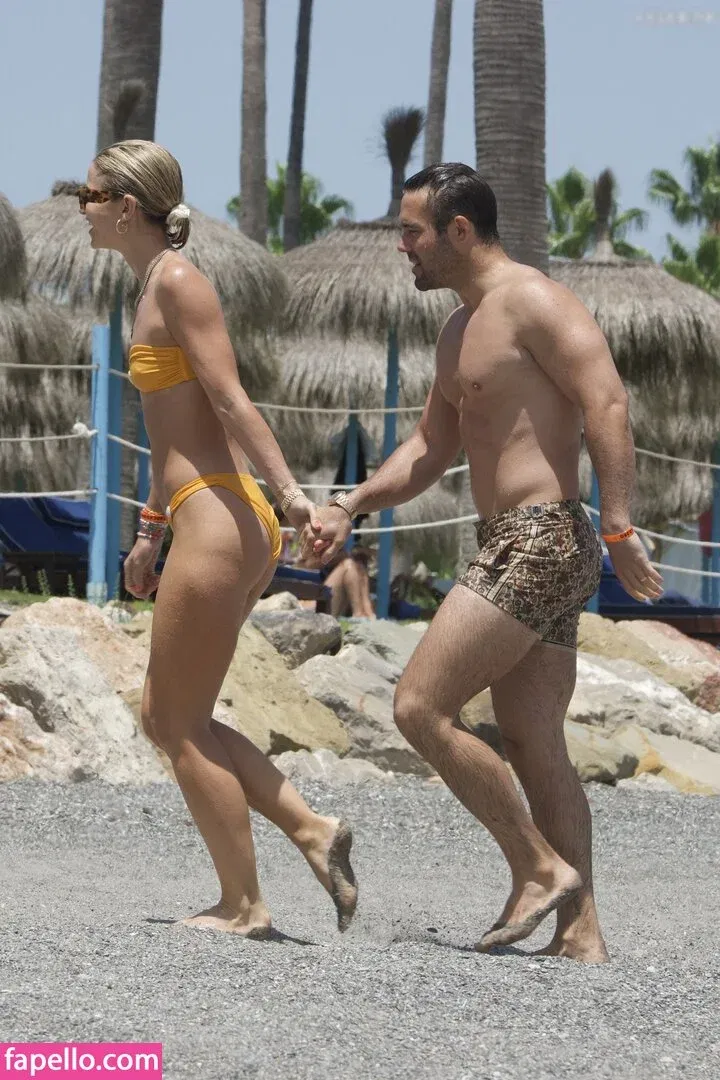 Vogue Williams Onlyfans Photo Gallery 