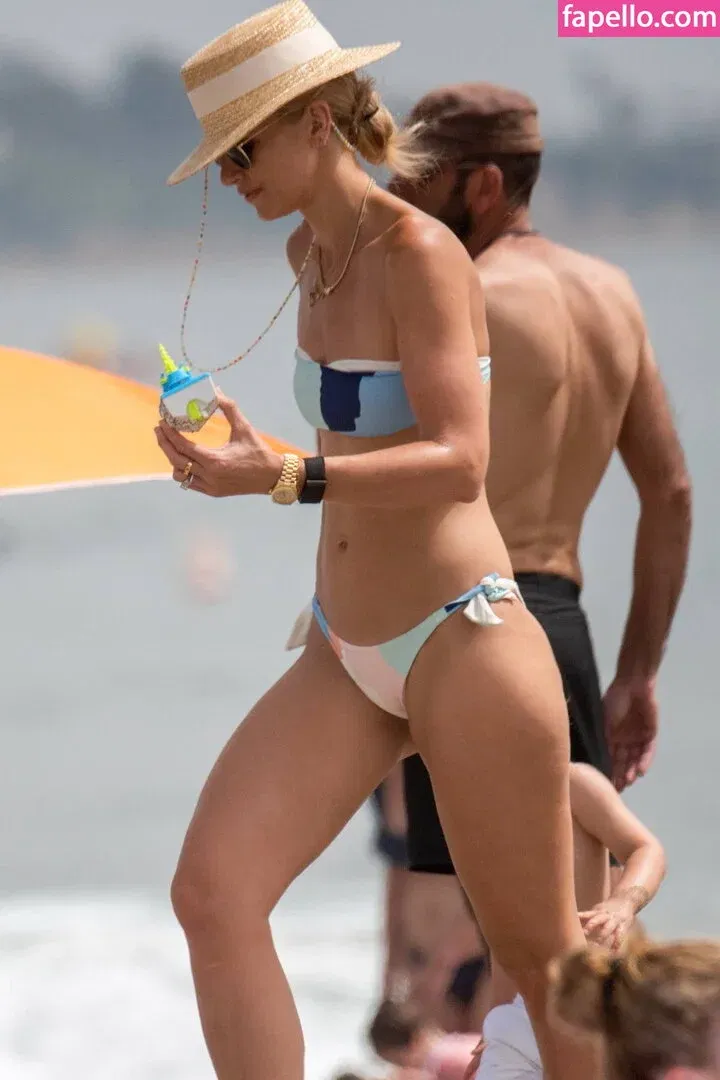 Vogue Williams Onlyfans Photo Gallery 