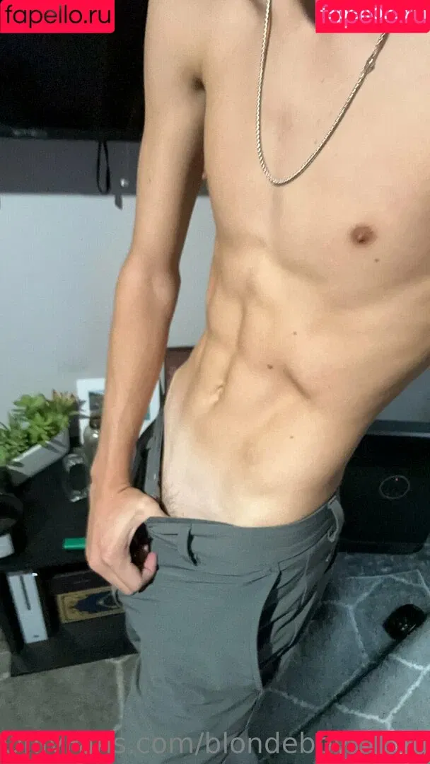 blondeboybradfree Onlyfans Photo Gallery 