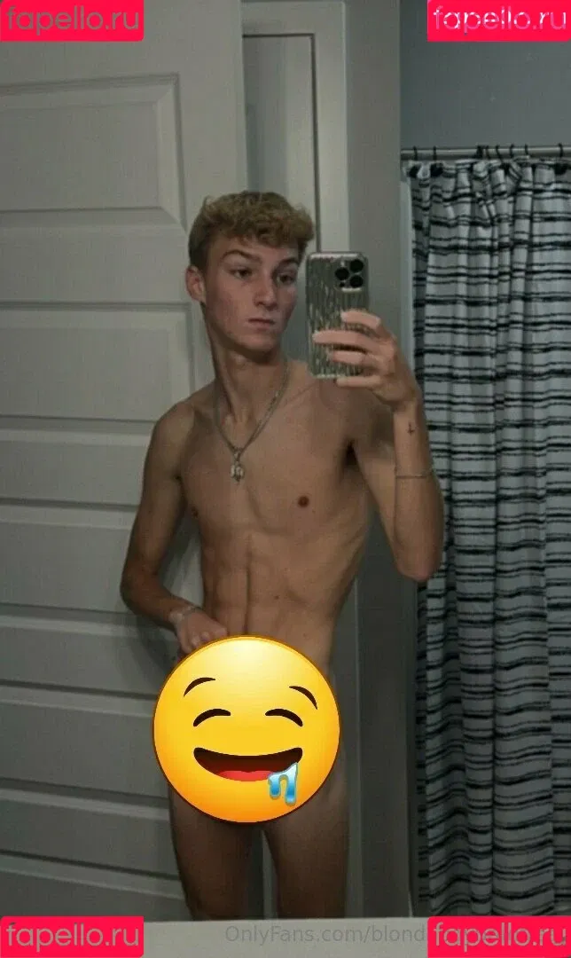 blondeboybradfree Onlyfans Photo Gallery 