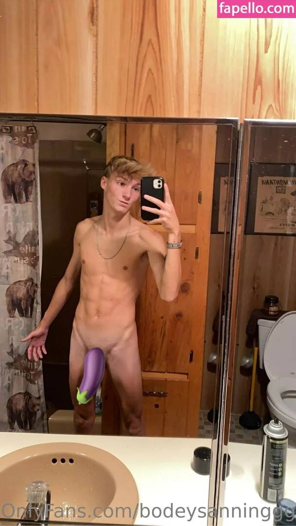 blondeboybradfree Onlyfans Photo Gallery 