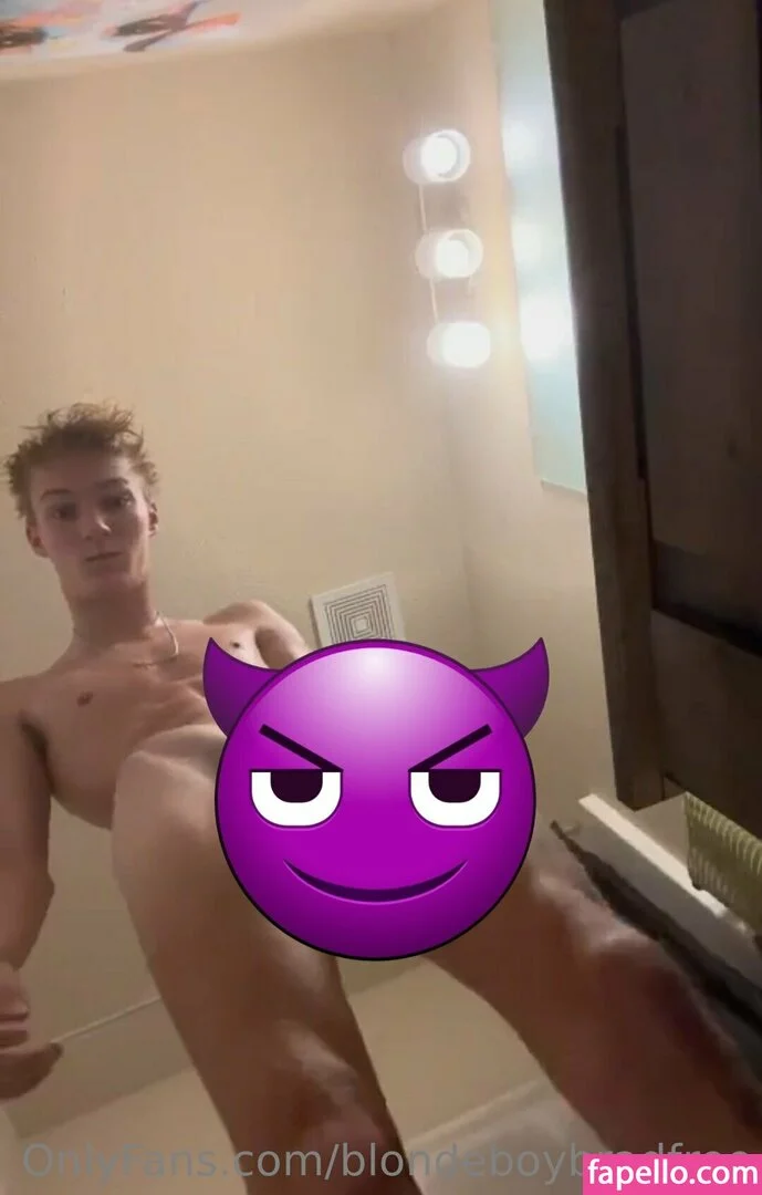 blondeboybradfree Onlyfans Photo Gallery 