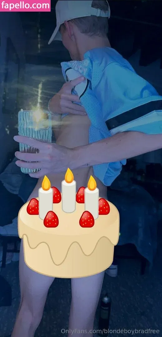 blondeboybradfree Onlyfans Photo Gallery 