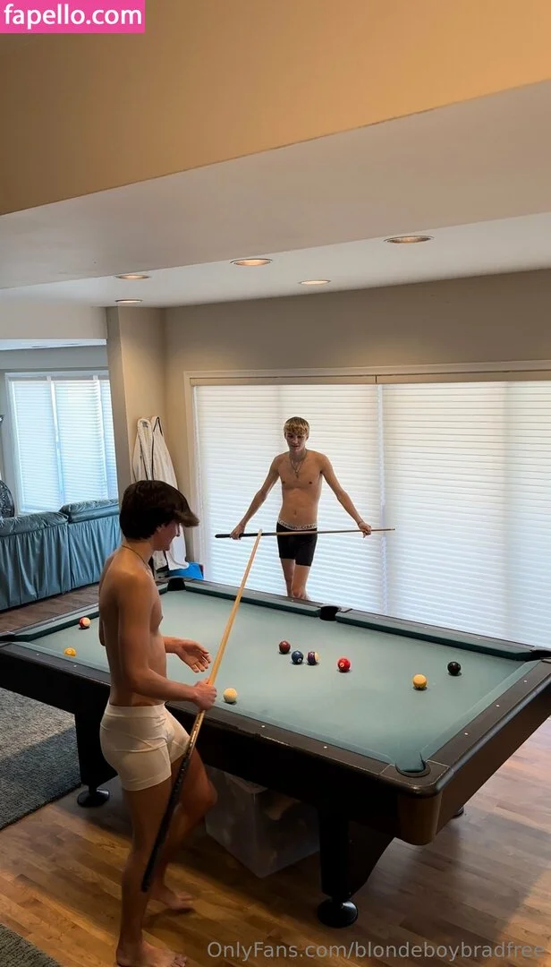 blondeboybradfree Onlyfans Photo Gallery 