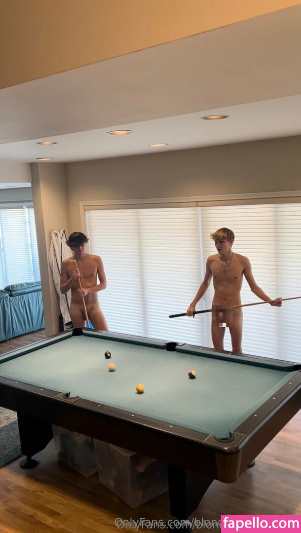 blondeboybradfree Onlyfans Photo Gallery 