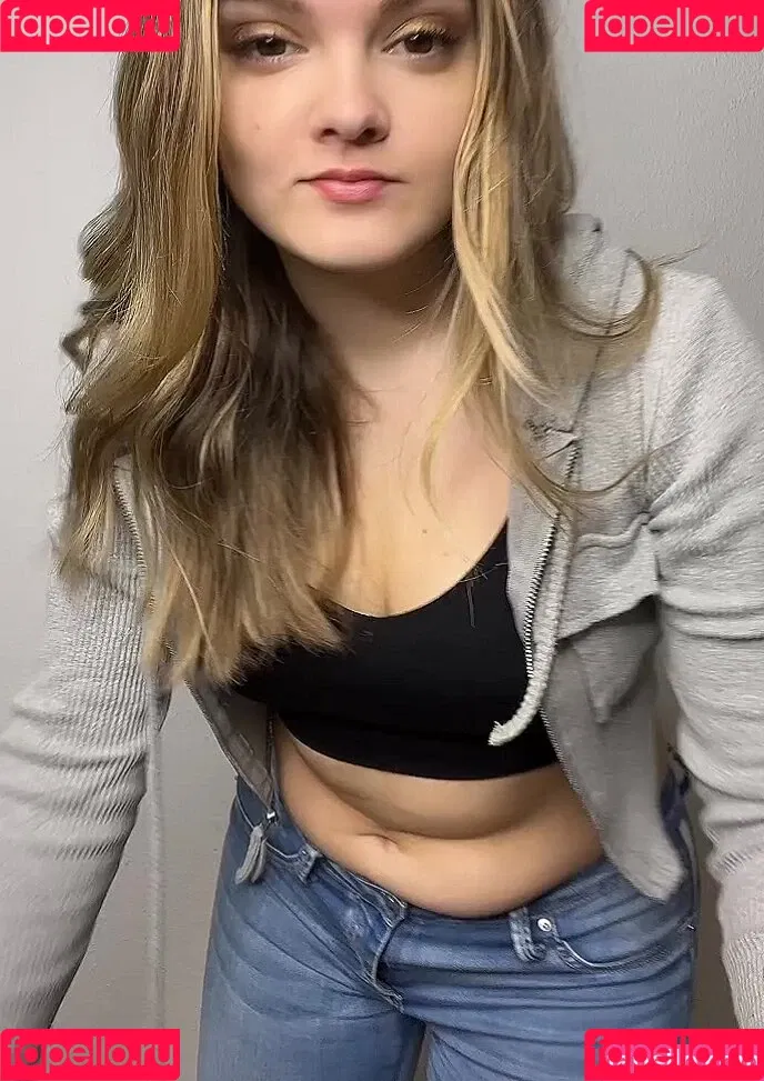 Mondwika Onlyfans Photo Gallery 