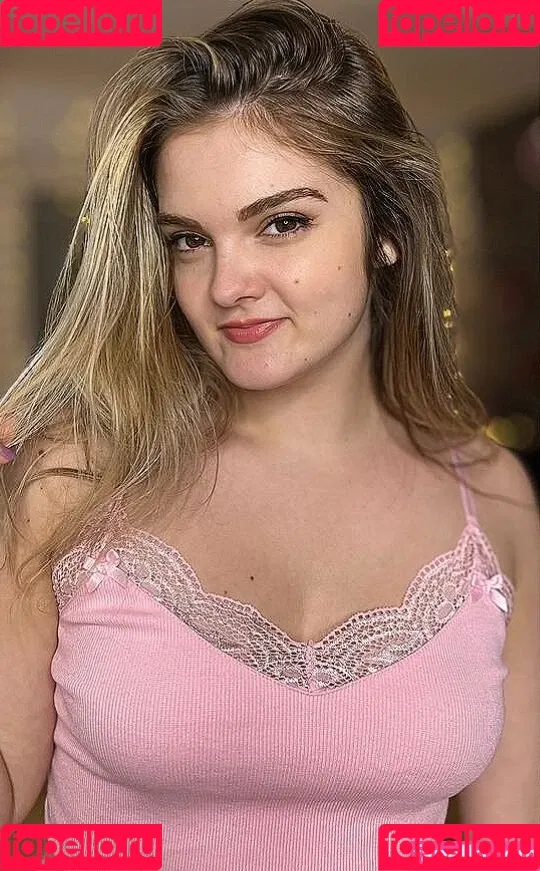Mondwika Onlyfans Photo Gallery 