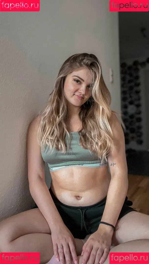 Mondwika Onlyfans Photo Gallery 