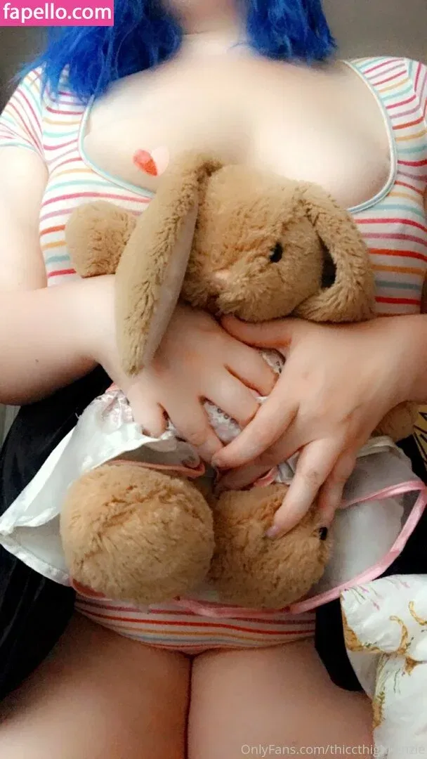 thiccthighkenzie Onlyfans Photo Gallery 