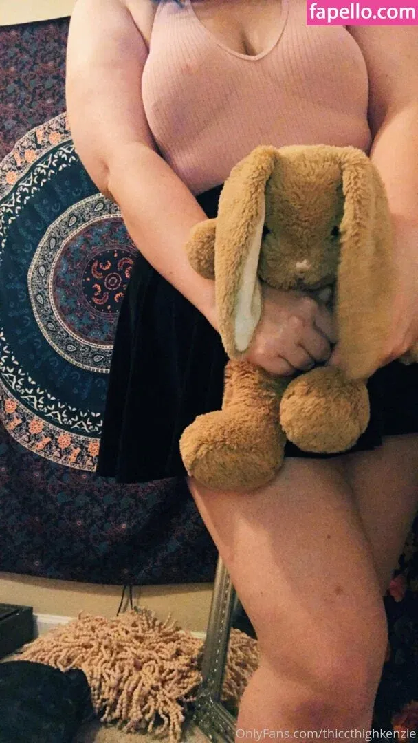 thiccthighkenzie Onlyfans Photo Gallery 