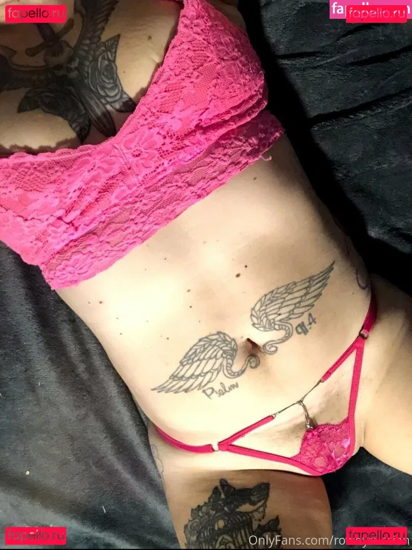 redrosebb Onlyfans Photo Gallery 