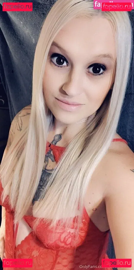 redrosebb Onlyfans Photo Gallery 