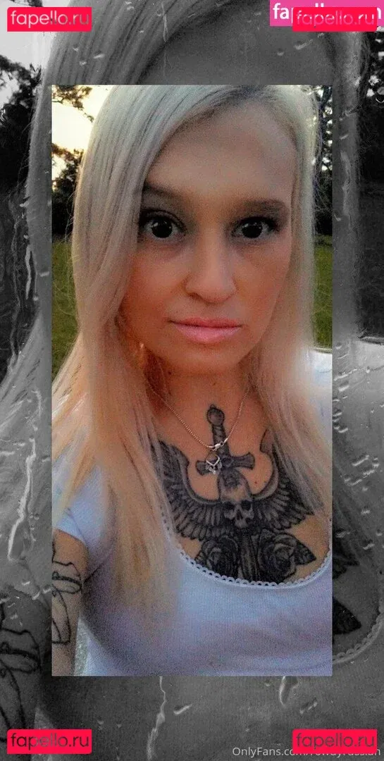 redrosebb Onlyfans Photo Gallery 