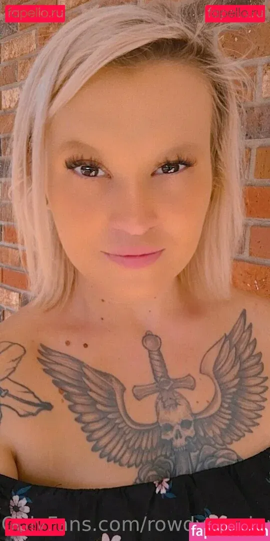 redrosebb Onlyfans Photo Gallery 