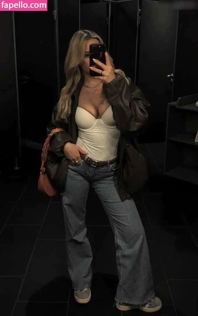 Lilly Solterbeck Onlyfans Photo Gallery 