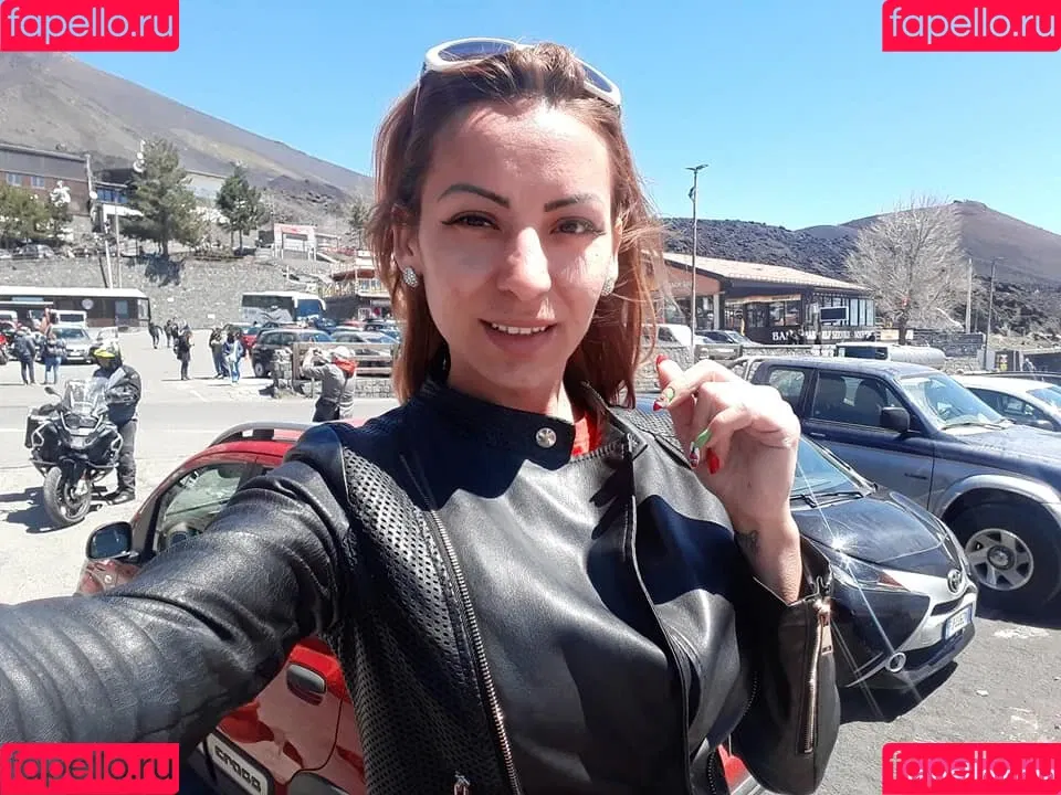 Marinela Adalbertova Onlyfans Photo Gallery 