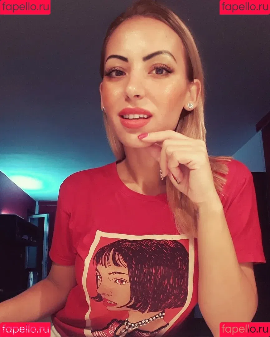 Marinela Adalbertova Onlyfans Photo Gallery 