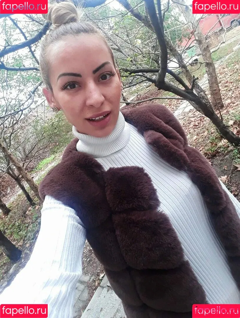 Marinela Adalbertova Onlyfans Photo Gallery 