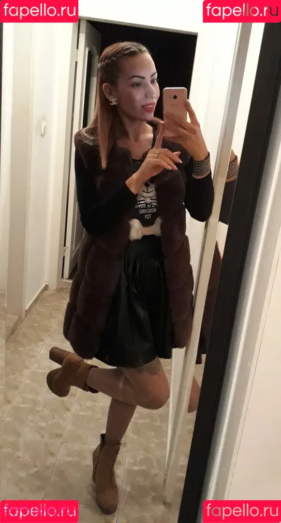 Marinela Adalbertova Onlyfans Photo Gallery 