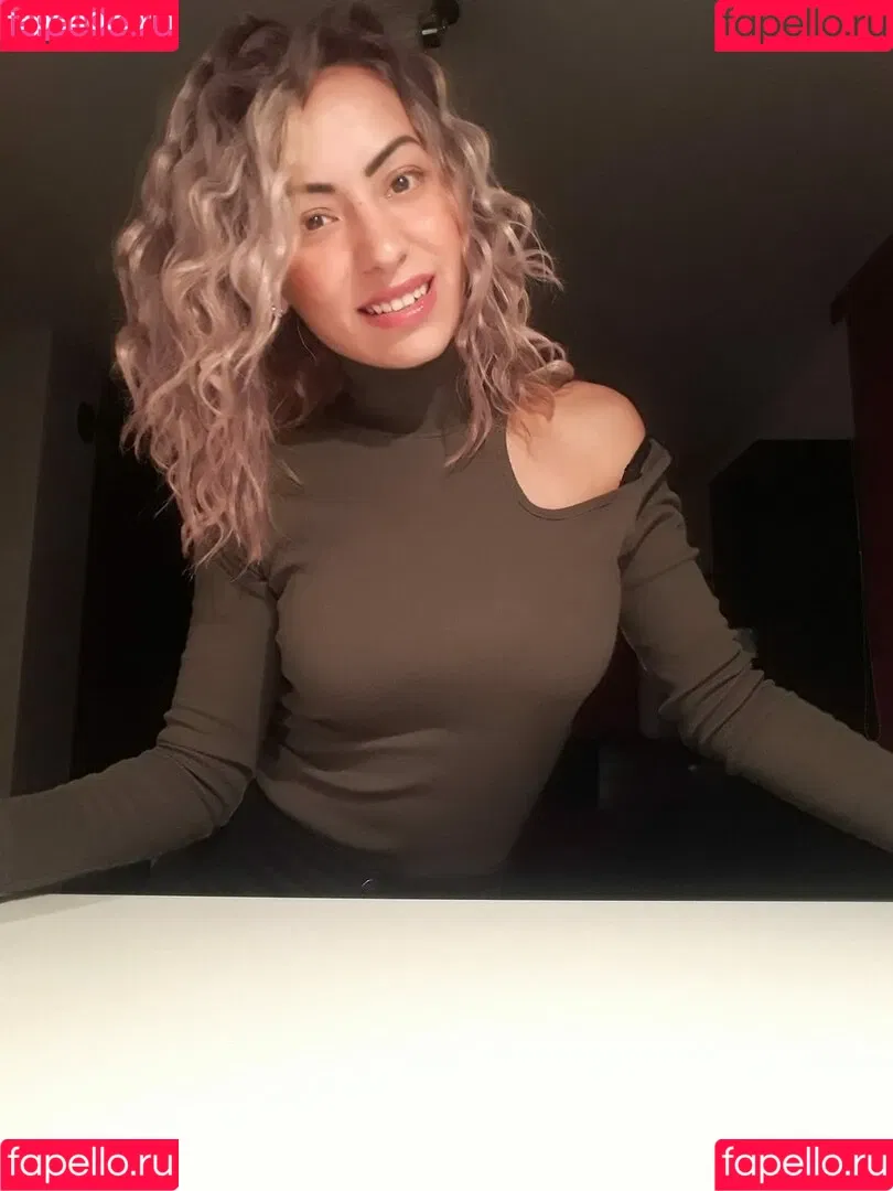 Marinela Adalbertova Onlyfans Photo Gallery 