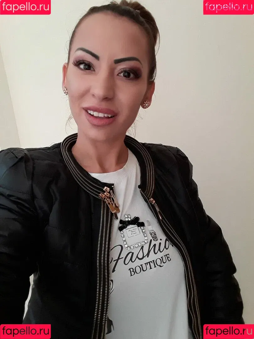 Marinela Adalbertova Onlyfans Photo Gallery 