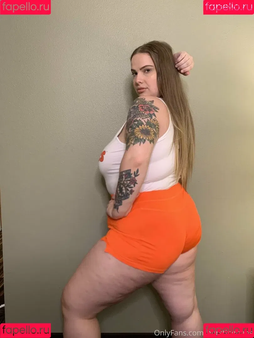 burstingbabe Onlyfans Photo Gallery 