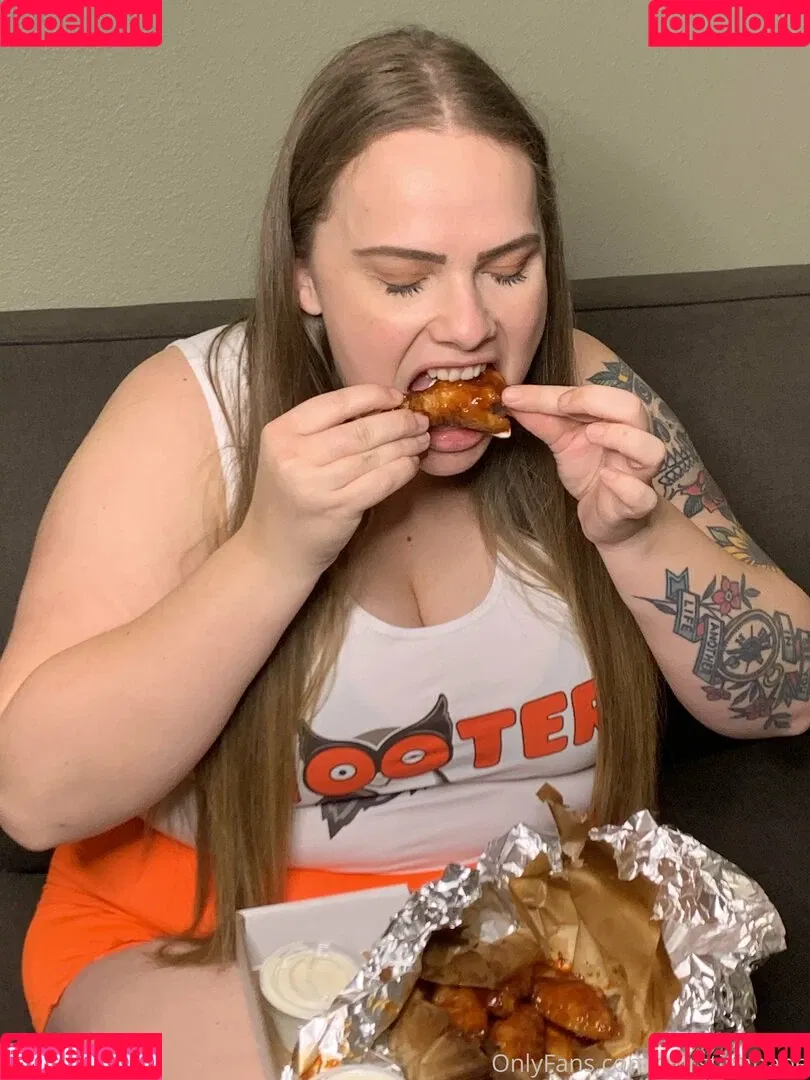 burstingbabe Onlyfans Photo Gallery 