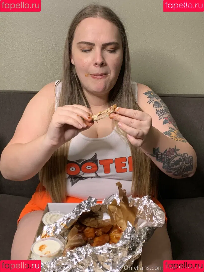 burstingbabe Onlyfans Photo Gallery 